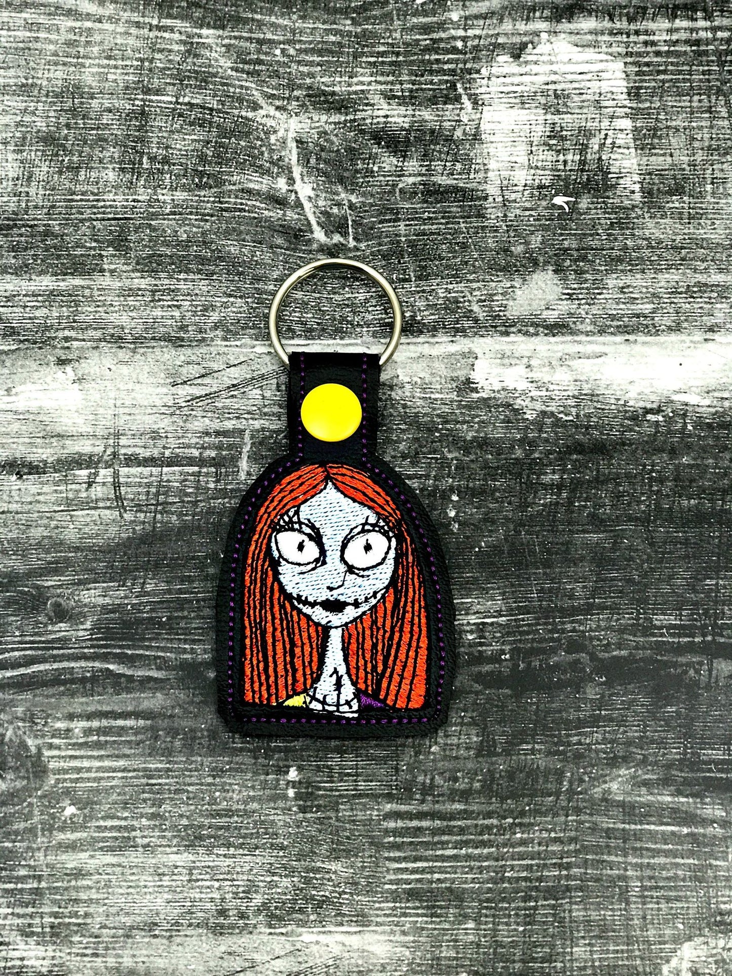 Sally Snap Tab