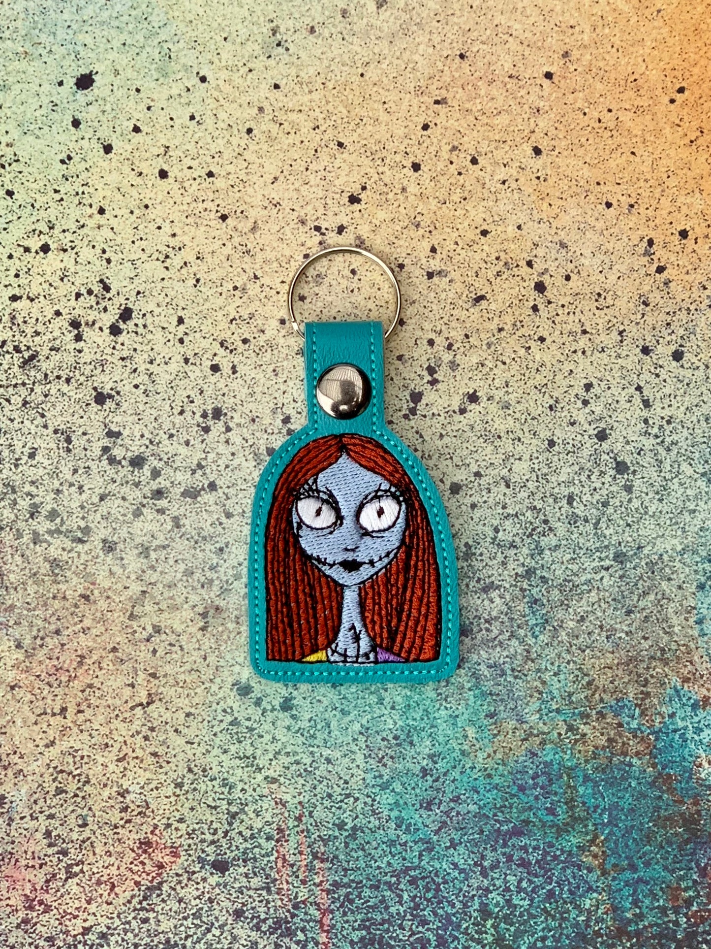 Sally Snap Tab