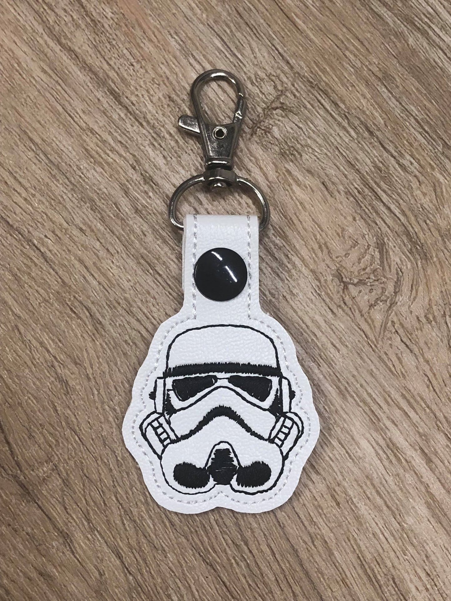 Stormtrooper Helmet Snap Tab