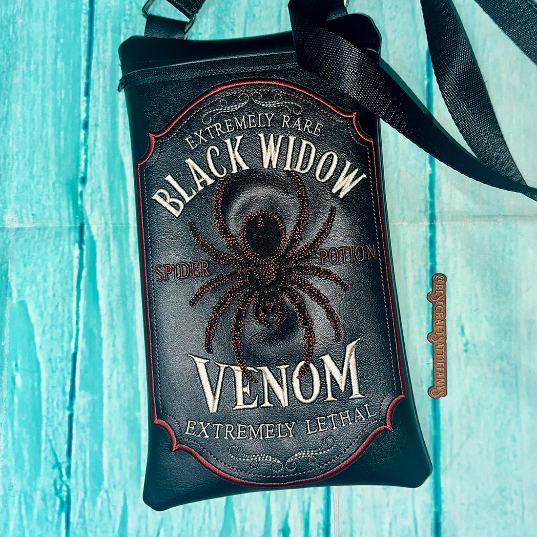 Black Widow Venom Zipper Bag