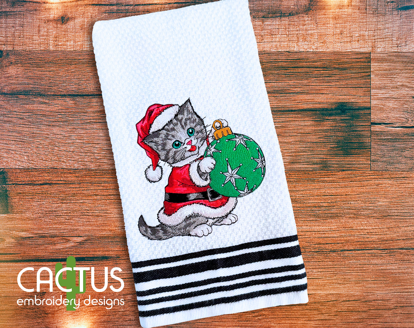 Christmas Cat Embroidery Design