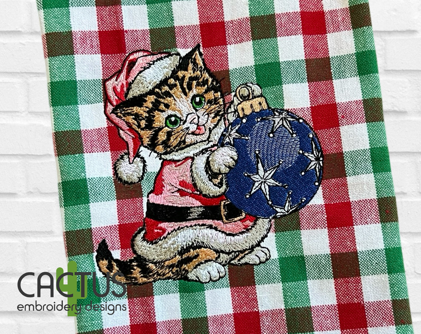 Christmas Cat Embroidery Design