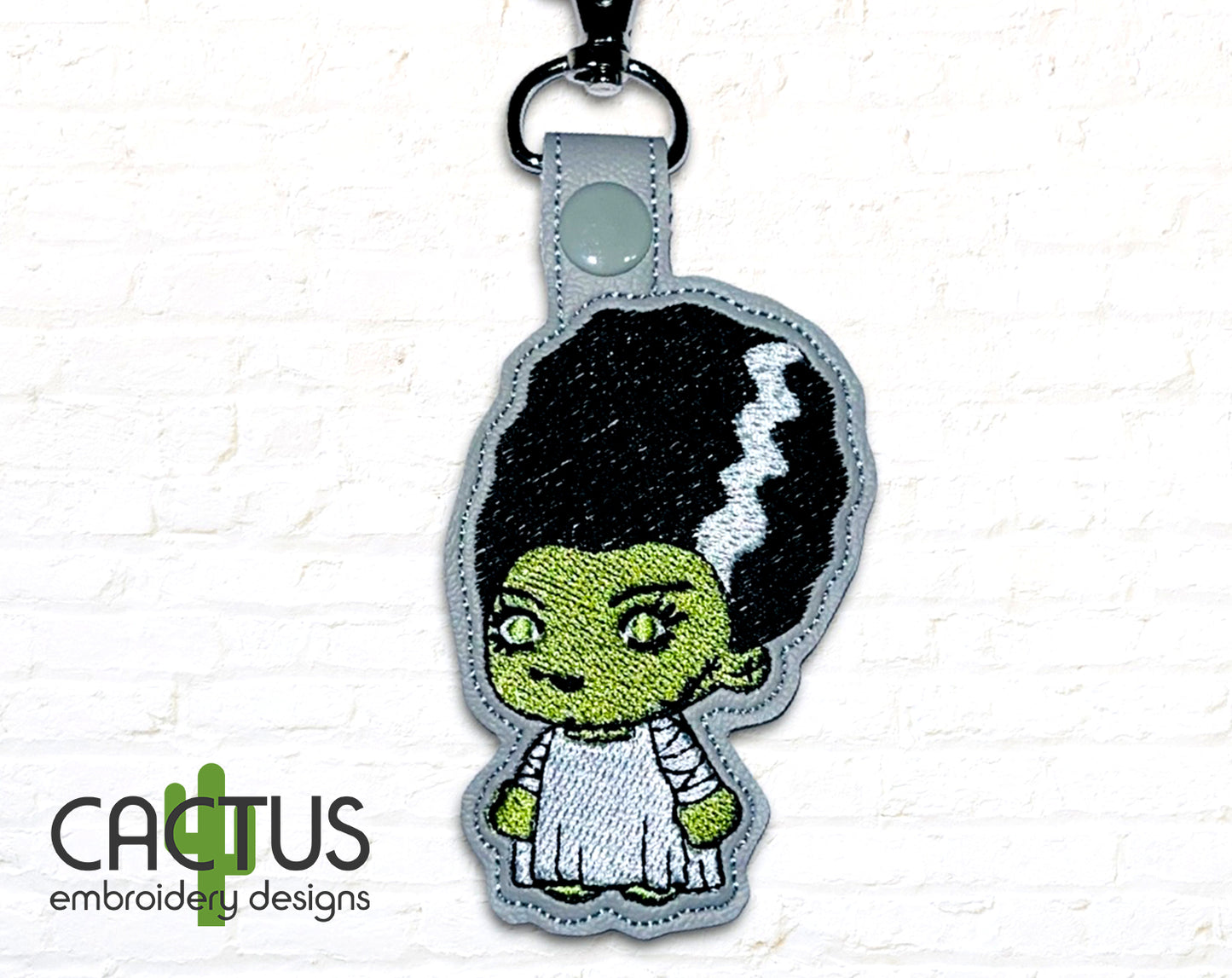 Elizabeth Snap Tab & Eyelet Fob