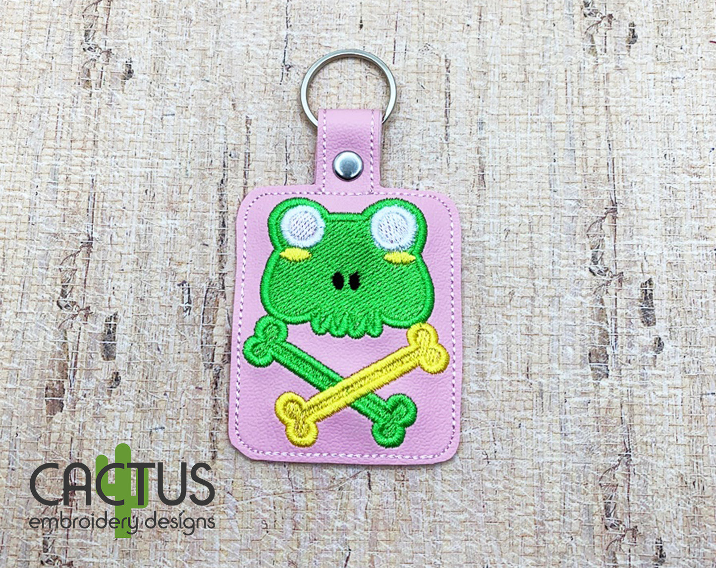 Froge Сrossbones Snap Tab & Eyelet Fob