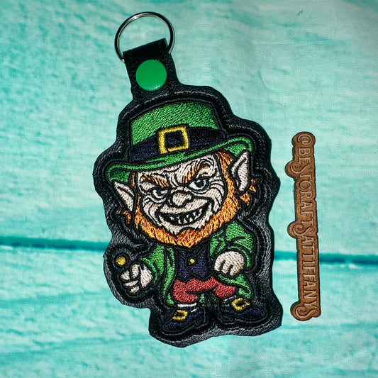 Leprechaun Snap Tab & Eyelet Fob