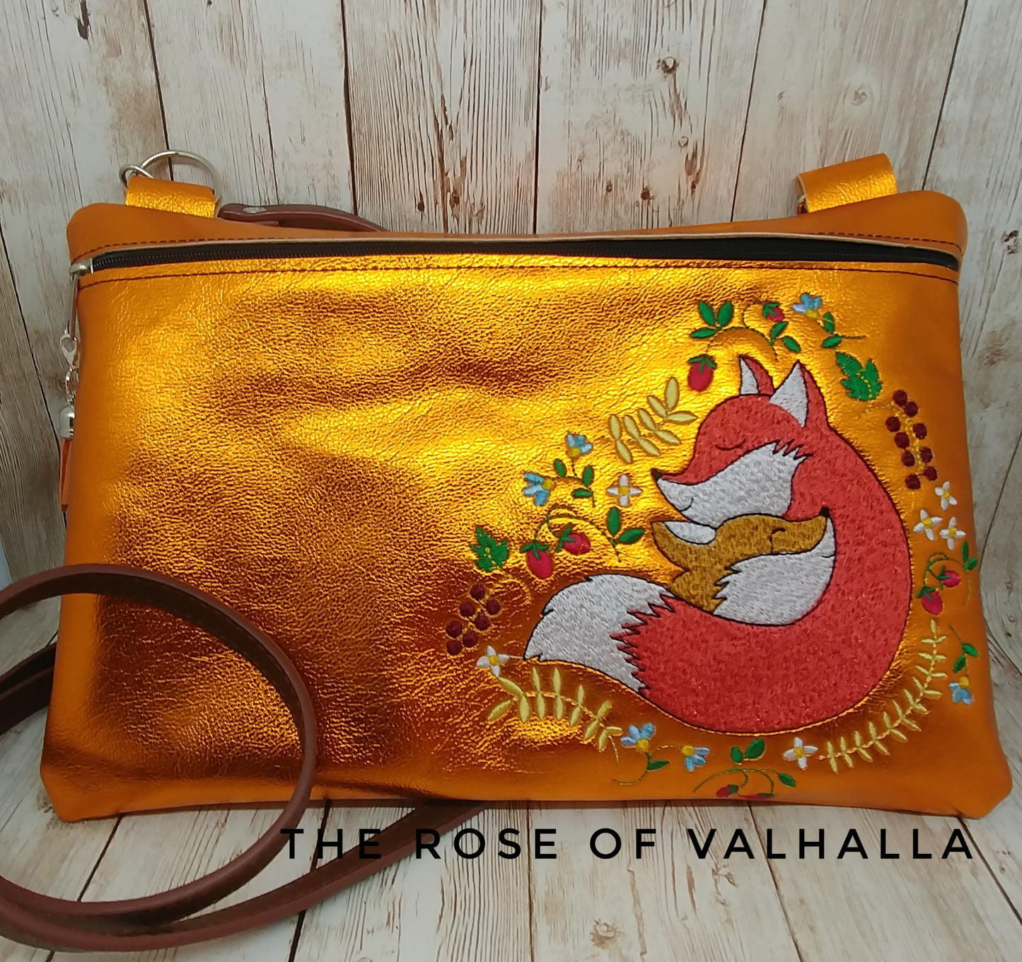 Cute Foxes Embroidery Design