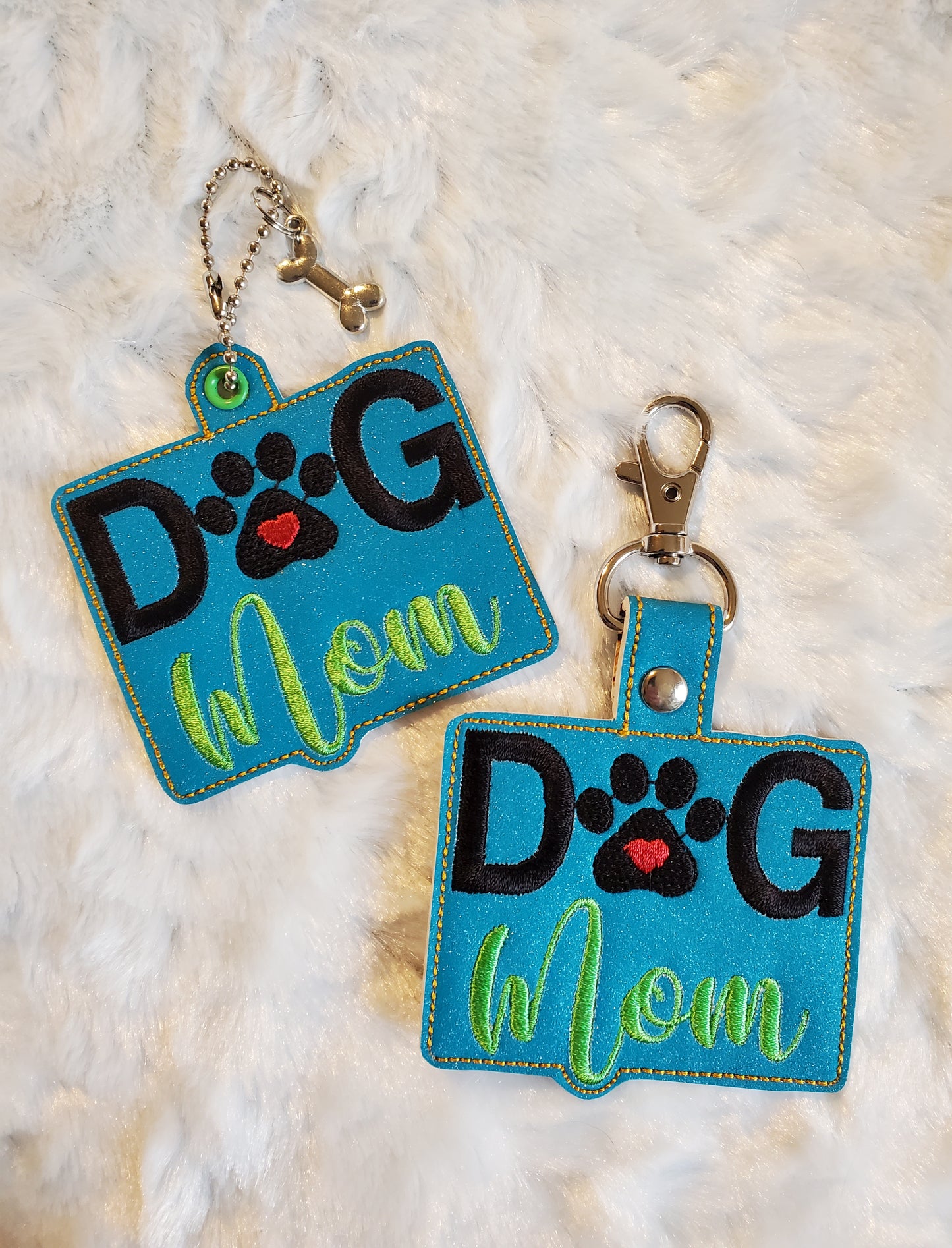 Dog Mom Snap Tab & Eyelet Fob