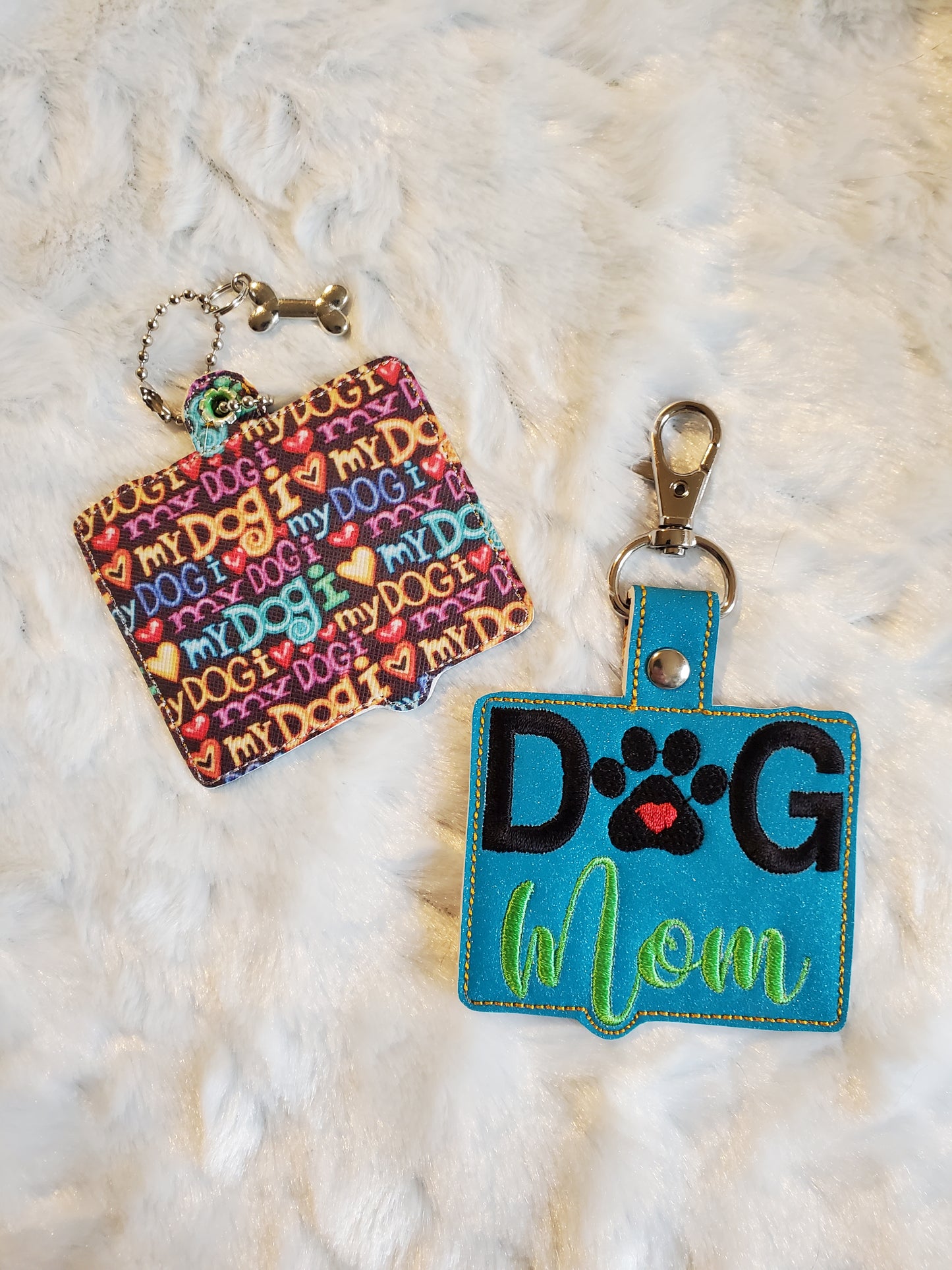 Dog Mom Snap Tab & Eyelet Fob