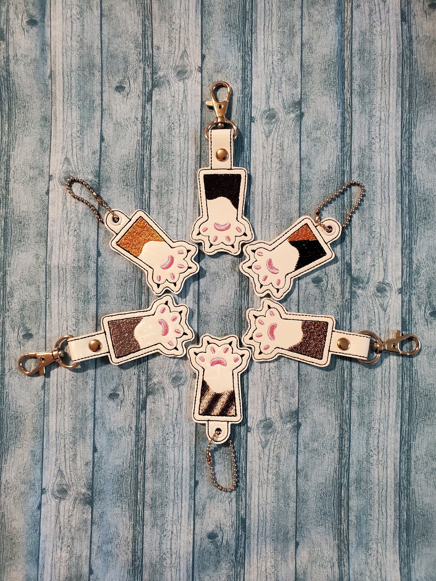 Toe Beans Snap Tab & Eyelet Fob