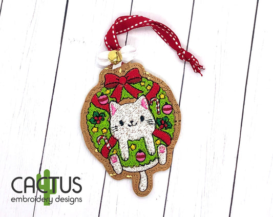 Christmas Cat Wreath Ornament