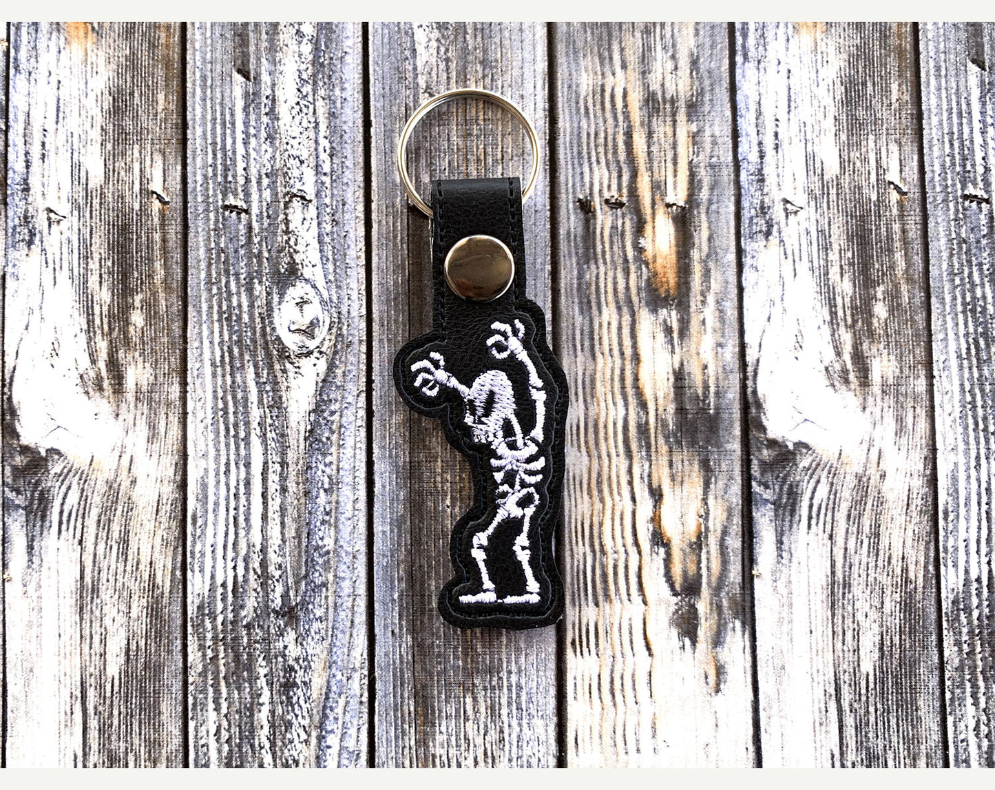 Cute Skeleton Snap Tab