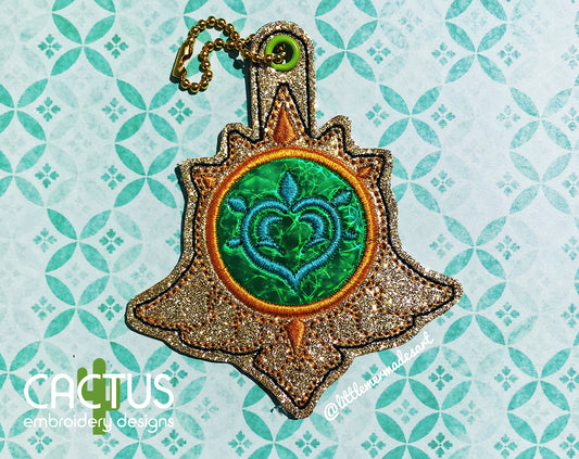 Nature Snap Tab & Eyelet Fob