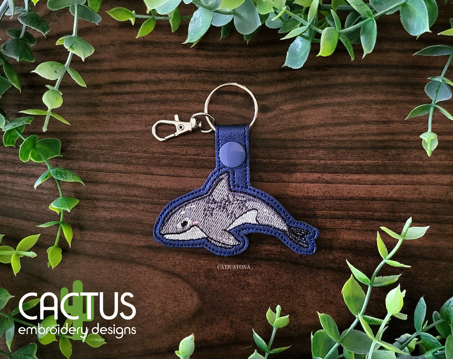 Killer Whale Snap Tab & Eyelet Fob