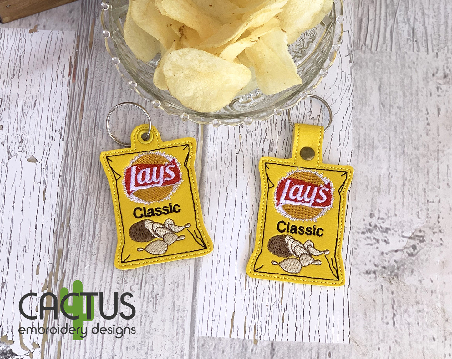 L Classic Snap Tab & Eyelet Fob