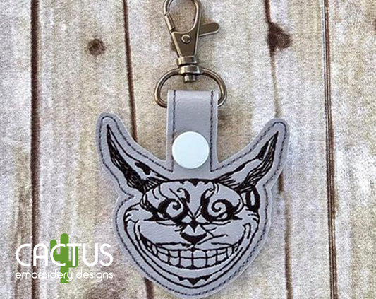 Creepy Cat Snap Tab