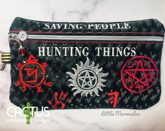 Hunting Things Zipper Bag