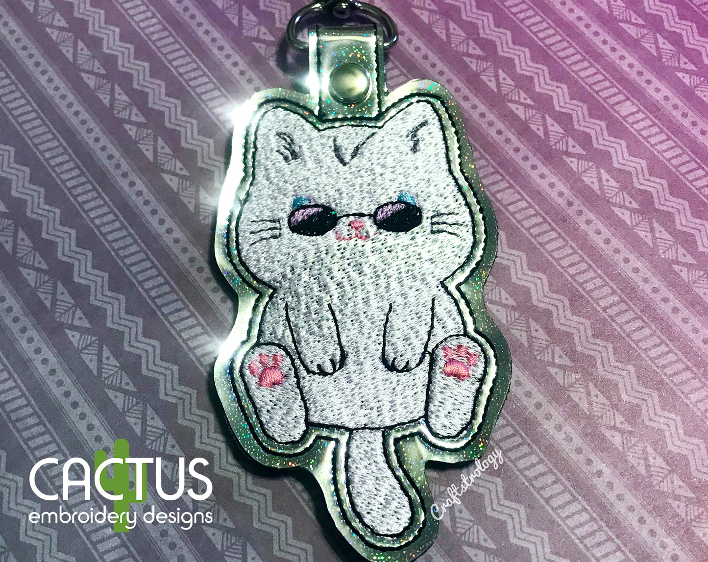 SG Cat Snap Tab & Eyelet Fob