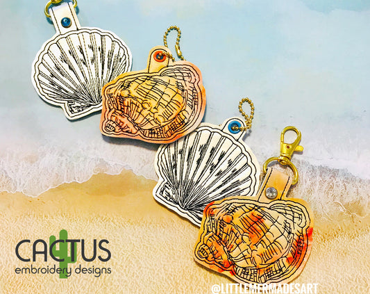 Sea Shell Snap Tab & Eyelet Fob