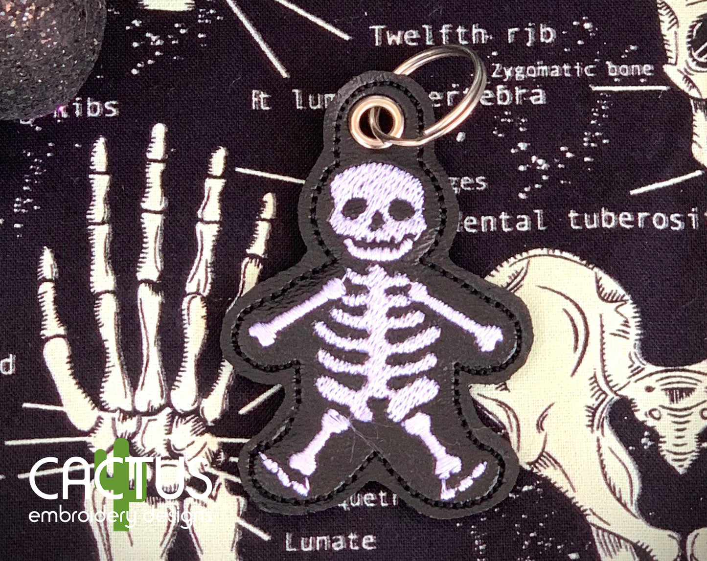Skeleton Gingerbread Set of Eyelet Fob & Snap Tab