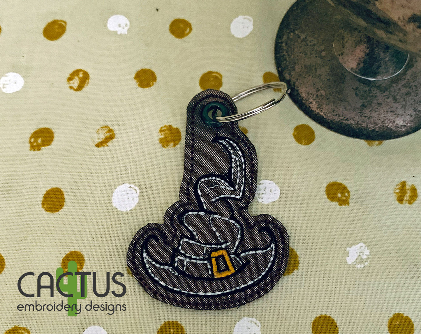 Witch Hat Eyelet Fob
