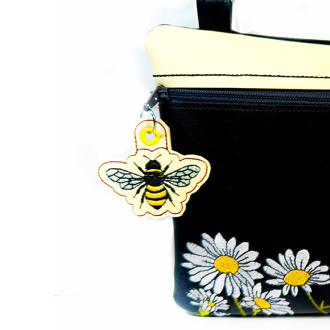 Bee Eyelet Fob