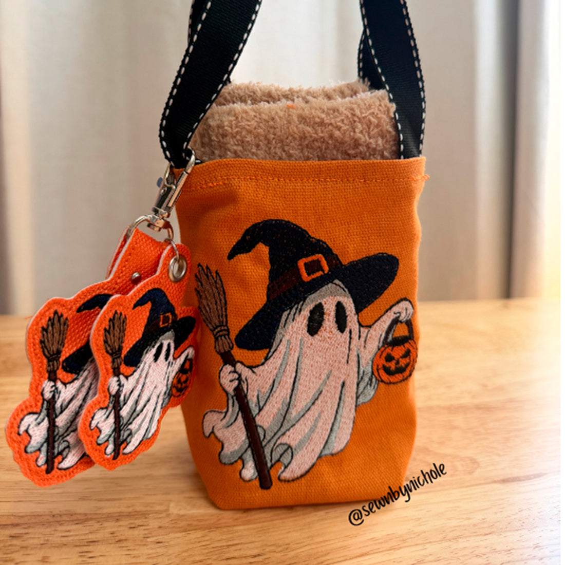 Boo & Broomstick Halloween ghost with broomstick full fill machine embroidery design