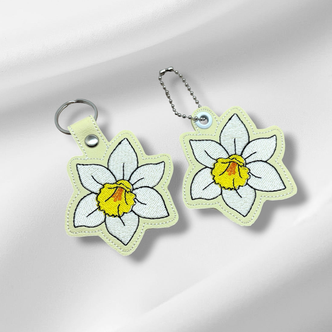 Daffodil Snap Tab & Eyelet Fob
