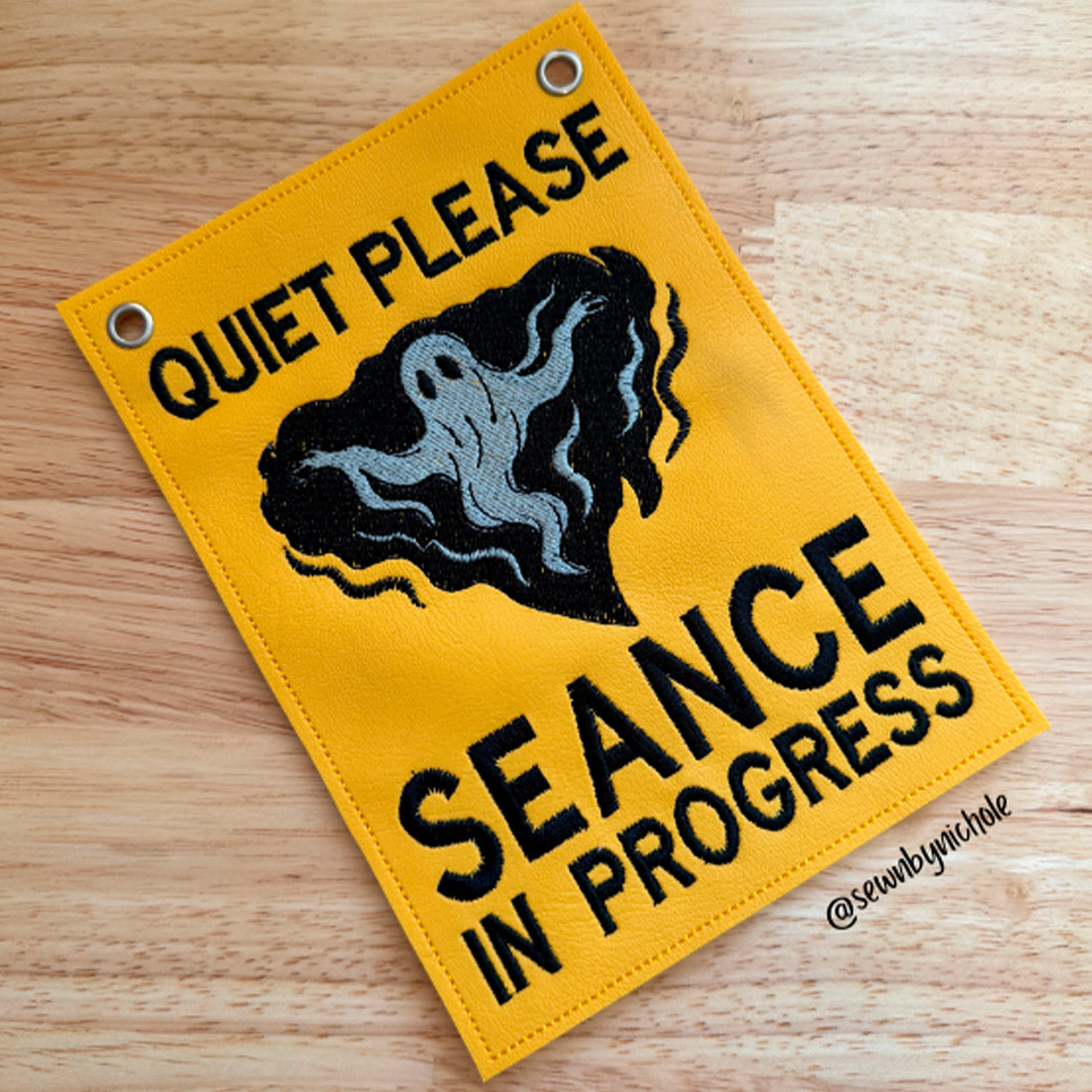 Seance in Progress Halloween ghost door sign and patch machine embroidery design