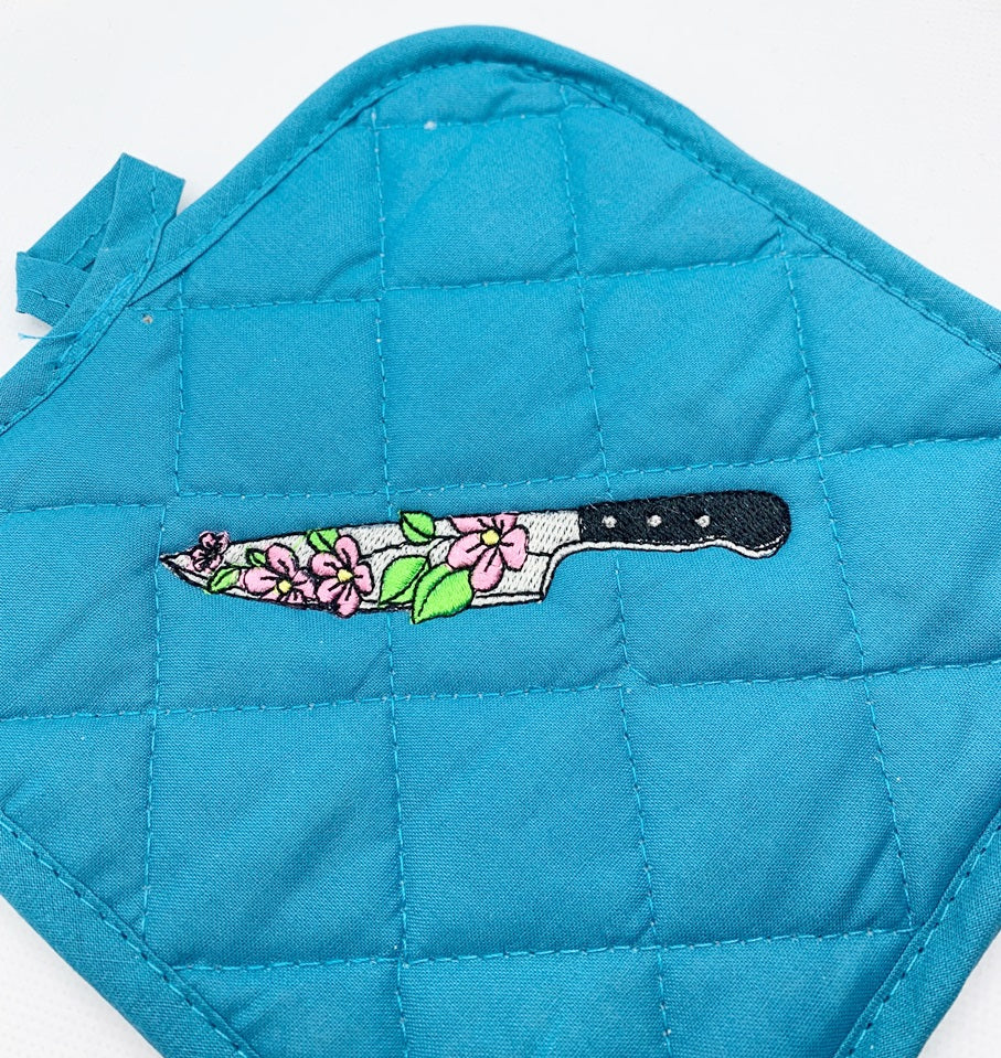 Knife V1 Embroidery Design
