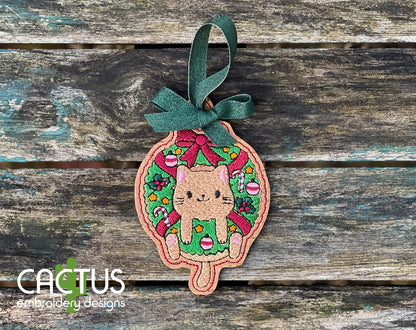 Christmas Cat Wreath Ornament