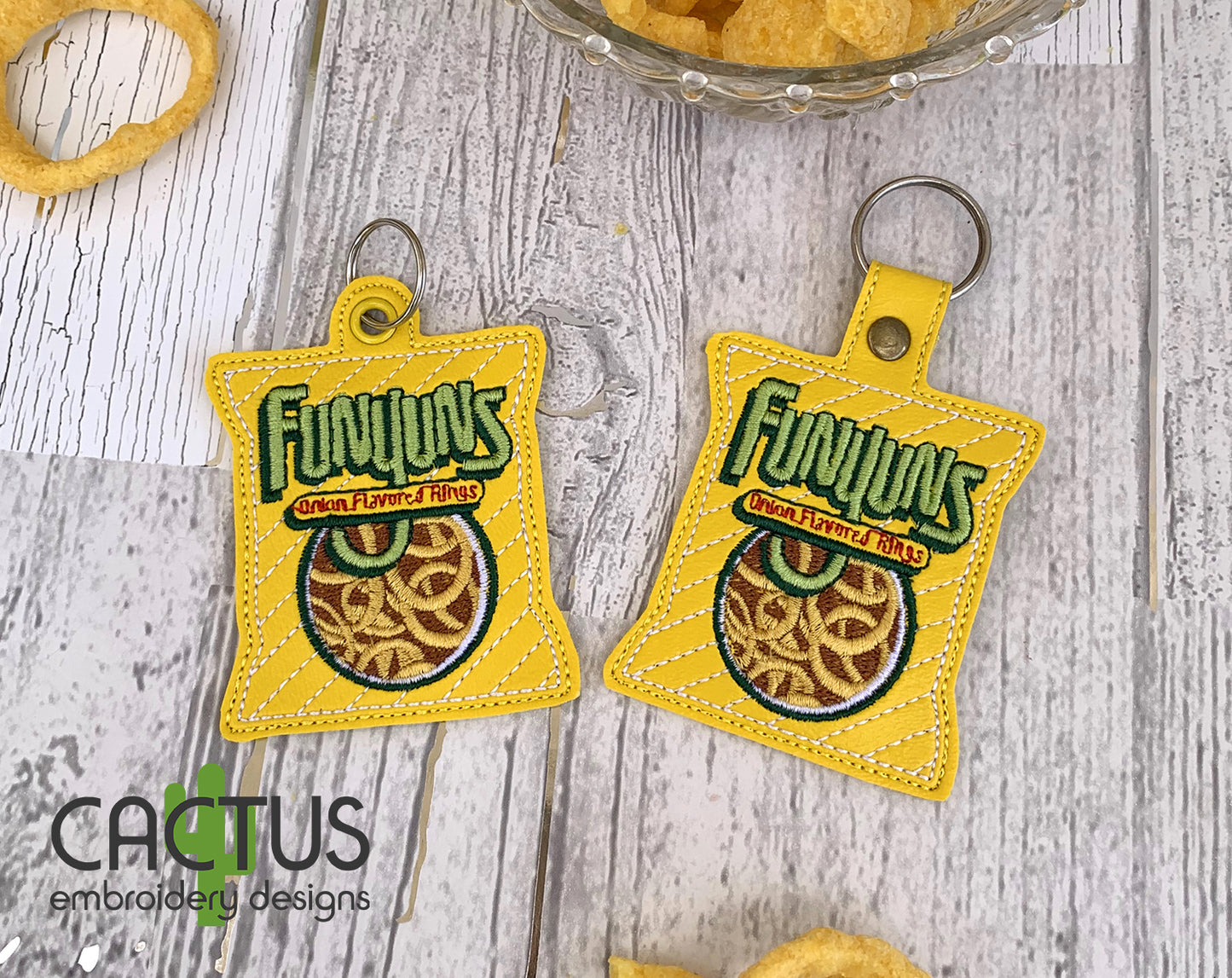 Onion Snack Snap Tab & Eyelet Fob