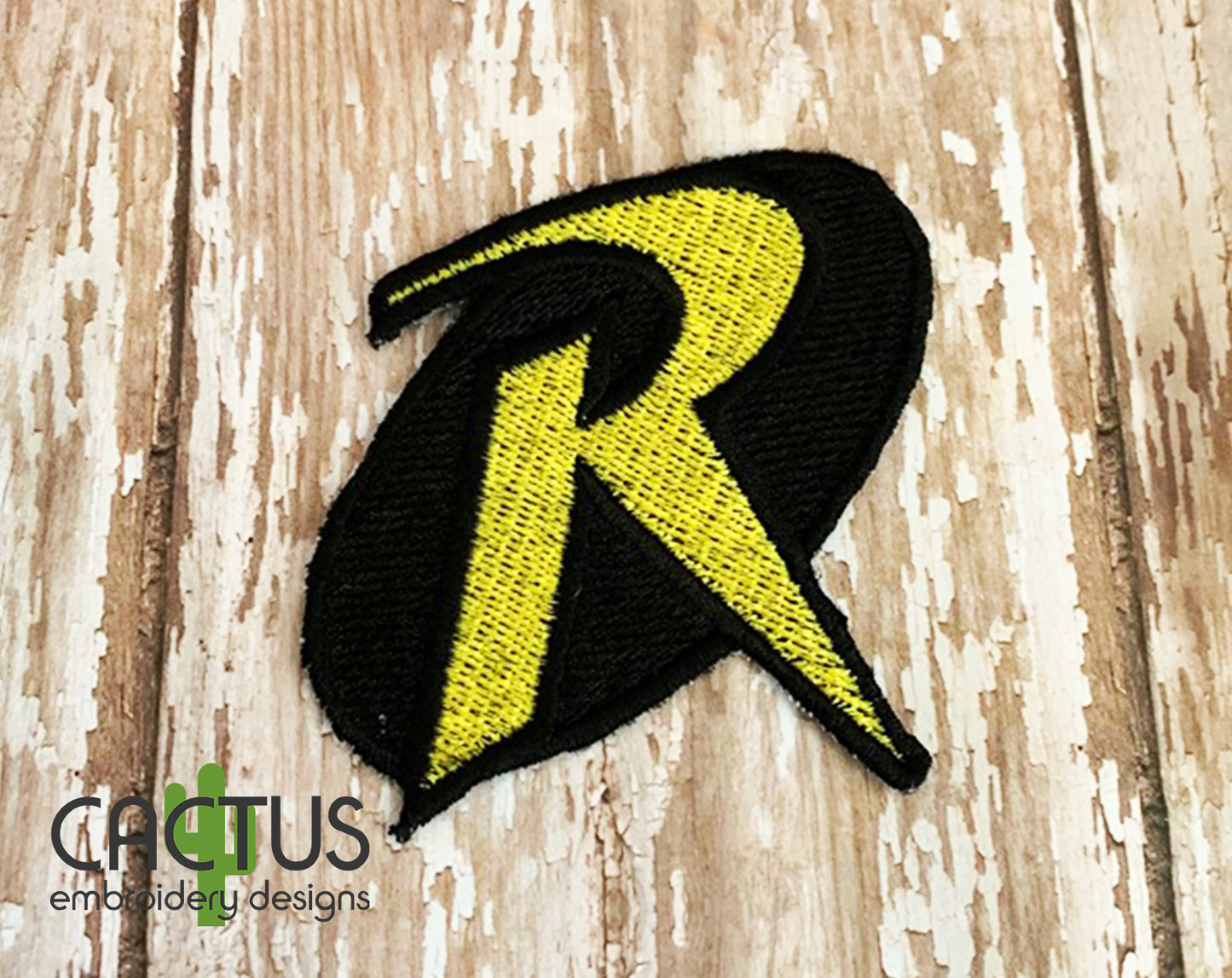 Robin Patch Embroidery Design