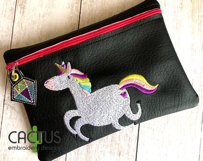 Unicorns Set of Zipper Bags, Charm\Zipper Pull & Sanitizer Holder
